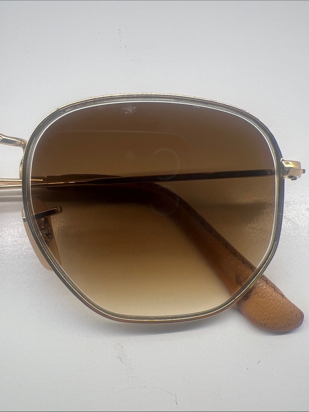 Ray-Ban Gold Frame Brown Sunglasses with Leather Case Hexagon Flat lenses - Picture 3 of 7
